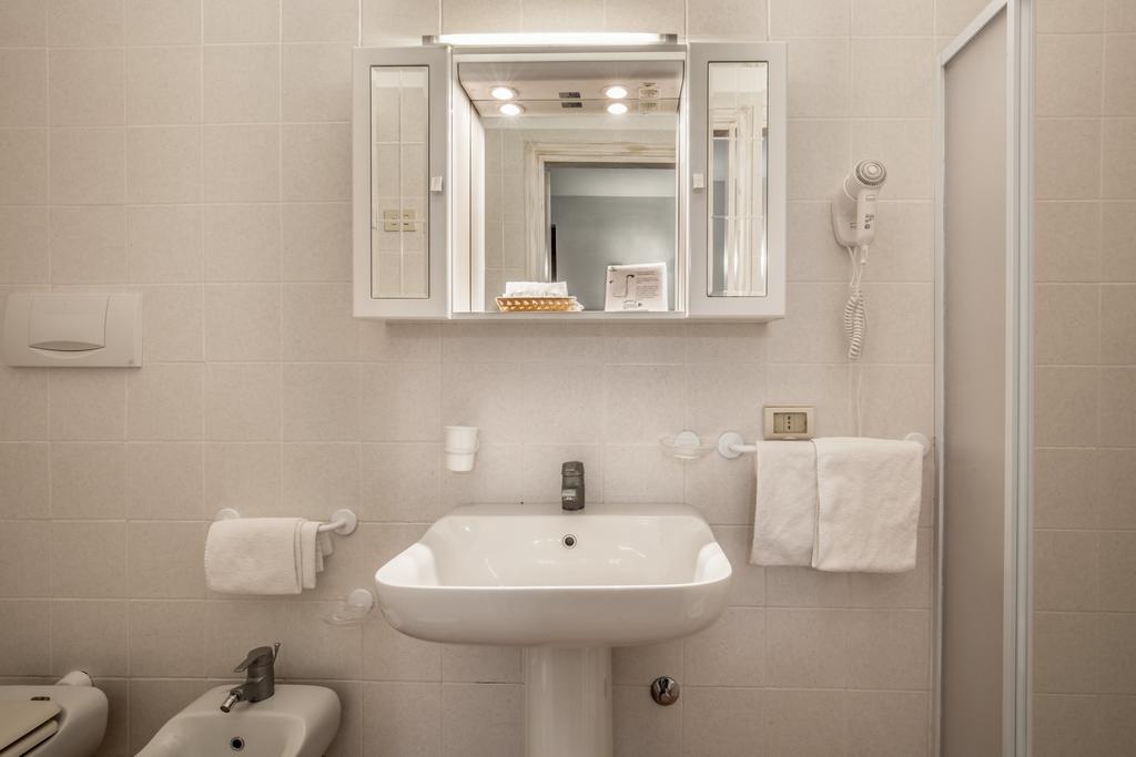Tris Hotel Orbetello Ruang foto