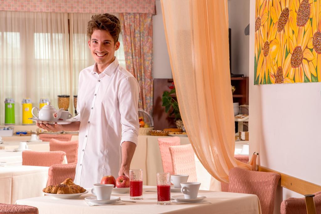 Tris Hotel Orbetello Bagian luar foto
