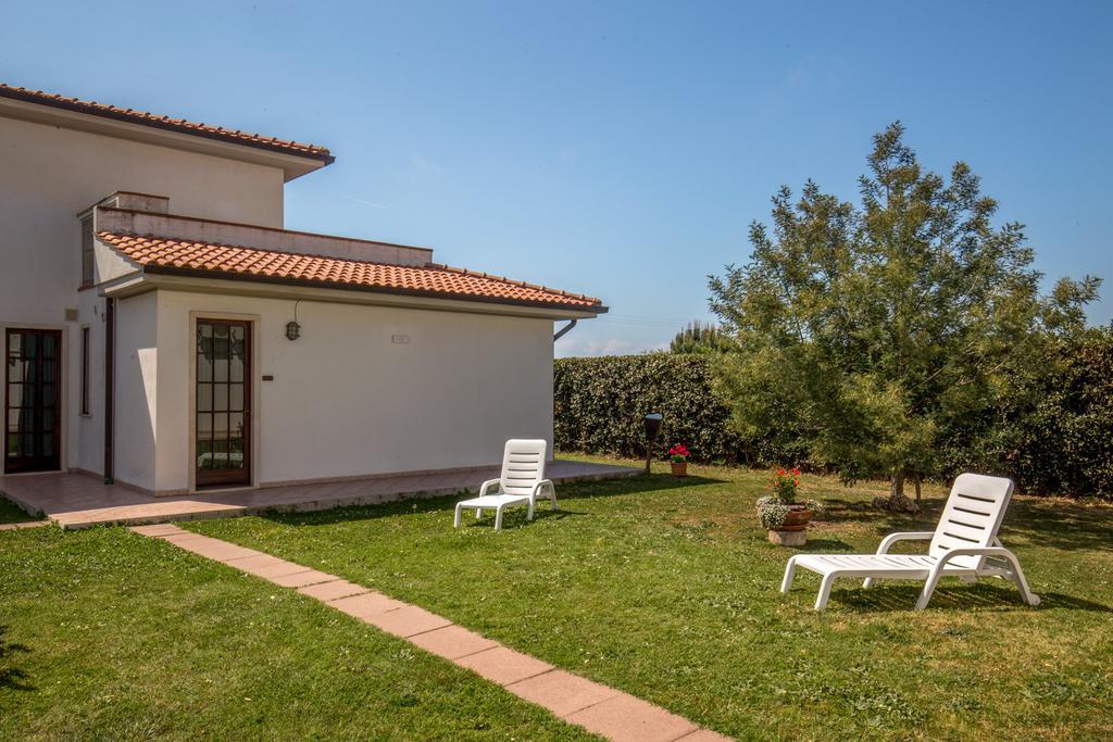 Tris Hotel Orbetello Bagian luar foto