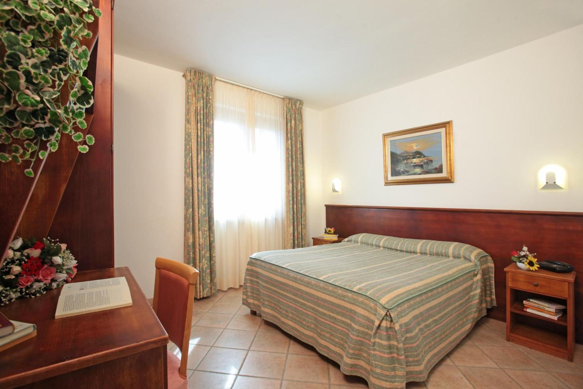 Tris Hotel Orbetello Bagian luar foto