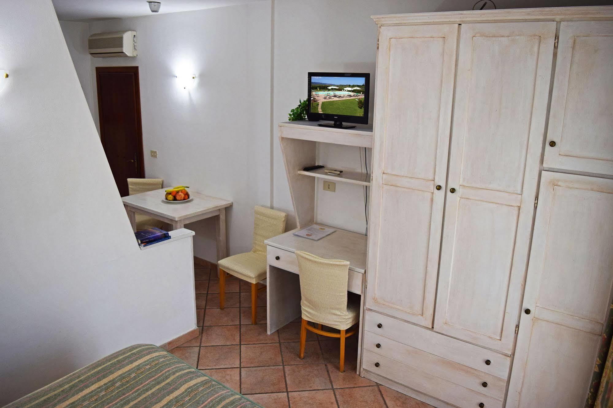 Tris Hotel Orbetello Bagian luar foto